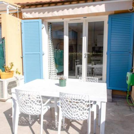 Mazet - A 300M De La Plage / Terrasse / Wifi / La Conciergerie Varoise La Londe-les-Maures ภายนอก รูปภาพ